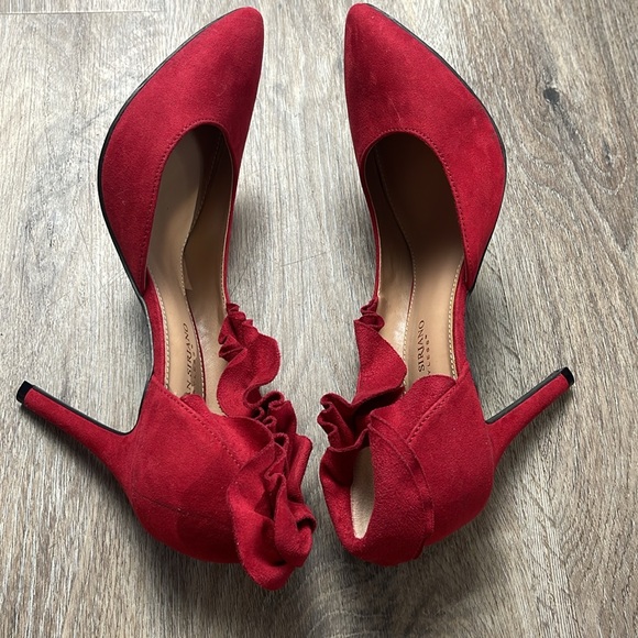 Christian Siriano Red Heels Size 8.5 - Picture 7 of 16